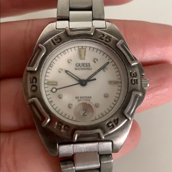 Guess Waterproof watch - Picture 2 of 7